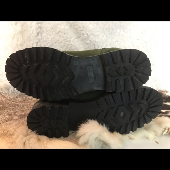 Green booties - Picture 7 of 7